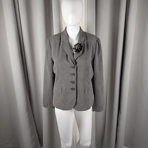 Petite Sophisticate Jackets & Blazers - Petite Sophisticate 4 Button Gray Jacket with Brooch (can be removed). Size 10